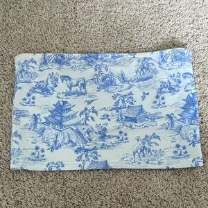 Edikted Blue and White Crop Top